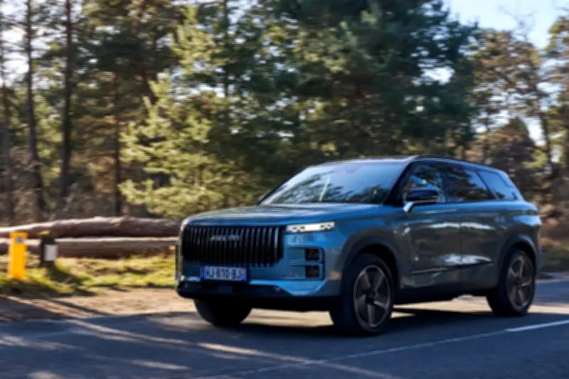 Test du Jaecoo 7 : le SUV hybride chinois qui rivalise avec Range Rover à prix Dacia