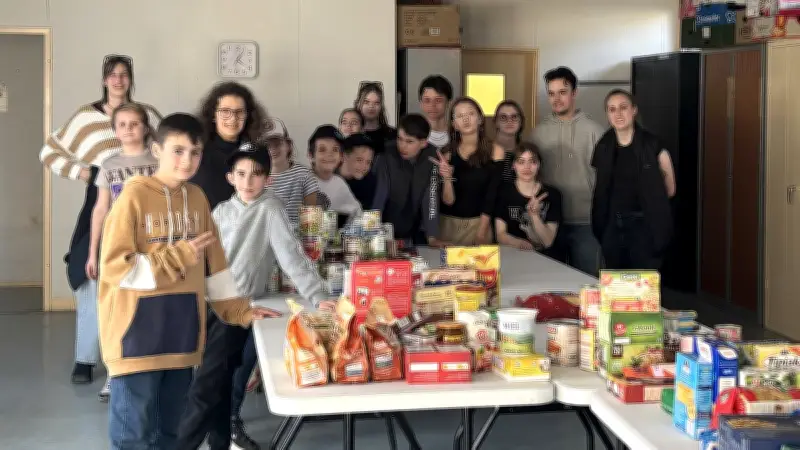 Teyran : des adolescents remplissent trois caddies lors de la Course du cœur solidaire