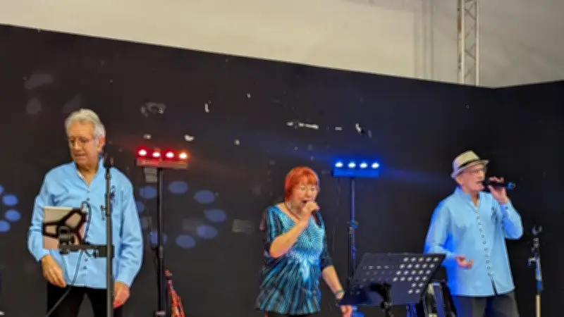 Thé Dansant à Saint-Bauzille-de-la-Sylve : Inscriptions Ouvertes pour un Après-Midi Musical