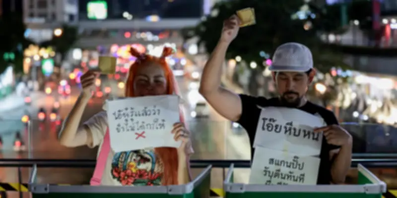 Thaïlande : un référendum fictif pour destituer la commission électorale contestée