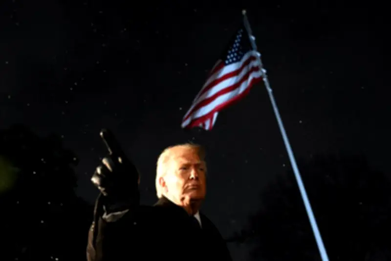 Théories du complot et scrutins nationalisés : la stratégie Trump pour contester les résultats des midterms