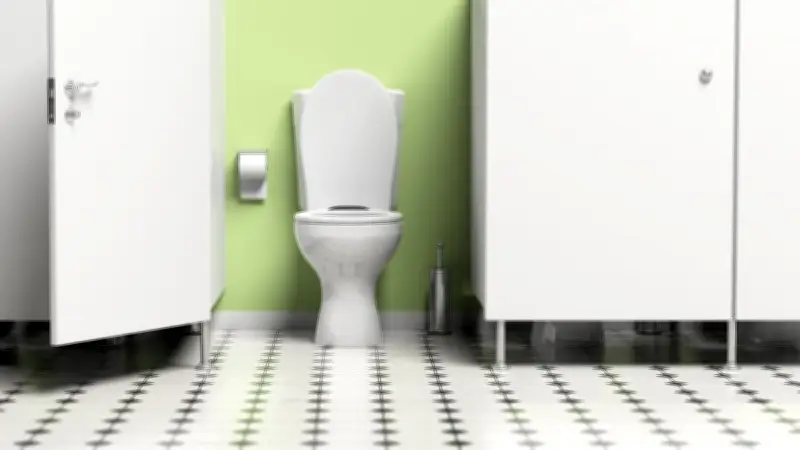 Toulouse : une femme surprend un voyeur filmant dans les toilettes d'un cinéma