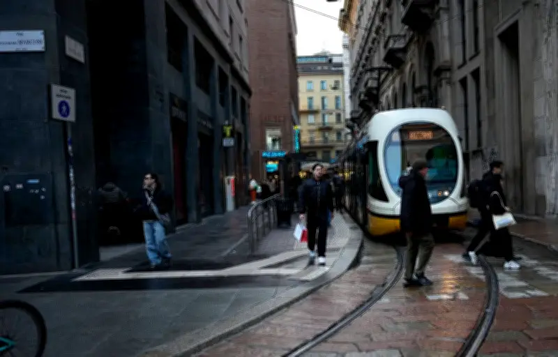Tramway déraillé à Milan : un mort et une vingtaine de blessés lors d'un accident grave