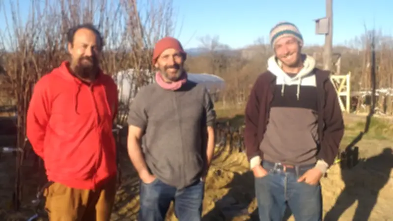 Trois pépiniéristes s'associent pour créer Les pépinières bio de Vézénobres