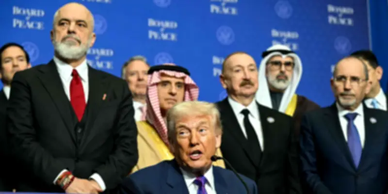 Trump lance un Conseil pour la paix au Moyen-Orient tout en préparant une intervention en Iran