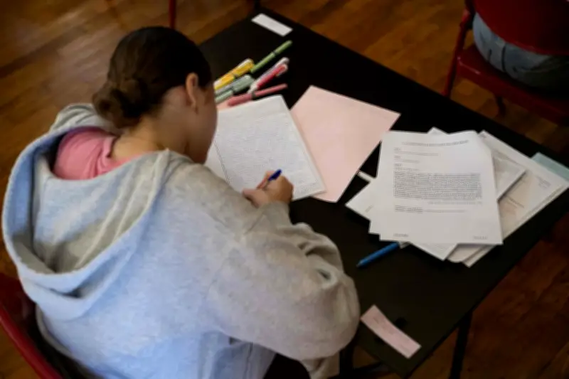 Étude : les filles toujours sous-représentées dans les sciences au lycée malgré les réformes