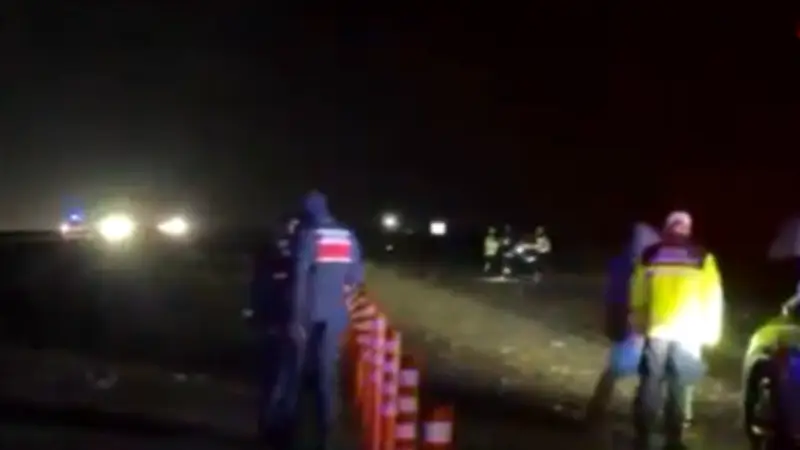 Turquie : un F-16 s'écrase sur une autoroute, le pilote déclaré martyr