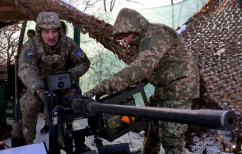 Ukraine : l'armée reprend du terrain, tensions diplomatiques et anniversaire de Navalny