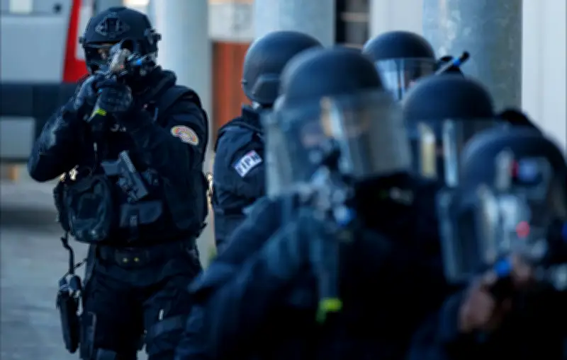 Un accusé justifie un triple meurtre par la peur de devenir pédophile