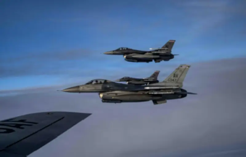 Un ancien pilote américain de F-35 inculpé pour avoir formé l'armée chinoise