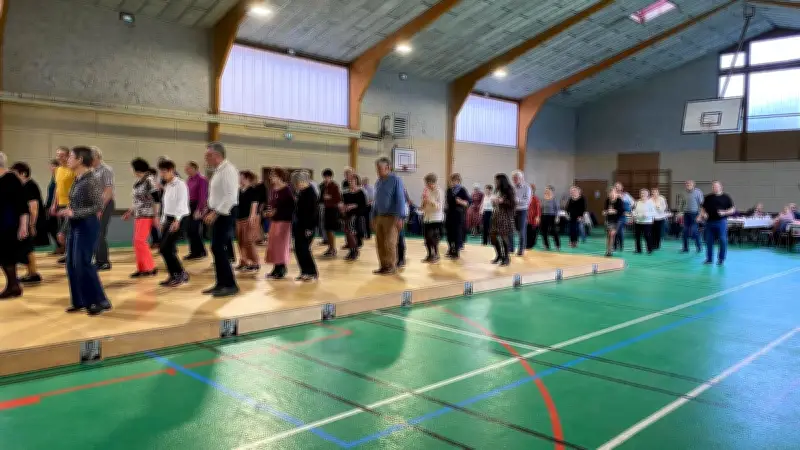 Un après-midi dansant réunit 130 personnes à Saint-Laurent-d'Olt avec le club des 4 clochers