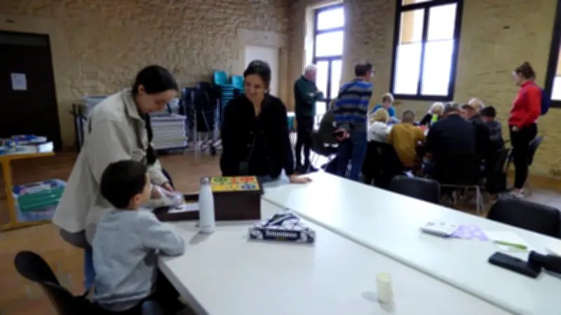 Un après-midi intergénérationnel réussi au Carrousel à Remoulins