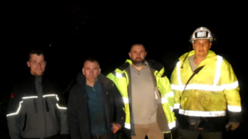 Un chêne géant s'effondre sur le chemin du Mazet à Gajan après les pluies