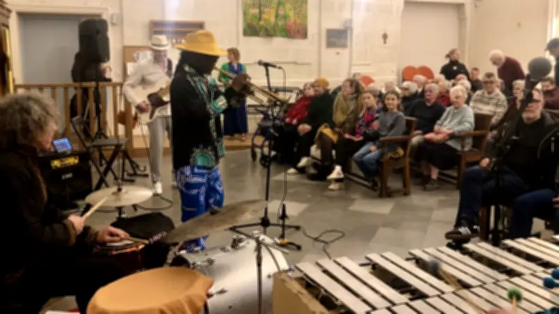 Un concert magique du Muyiwa Kunnuji Quartet illumine un Ehpad à Nîmes
