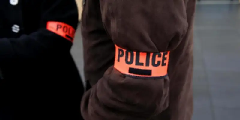 Un dealer marseillais se dénonce à la police, interpellé par hasard par la BAC