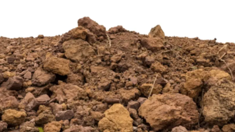 Un homme enseveli par un glissement de terrain dans son jardin à Utelle