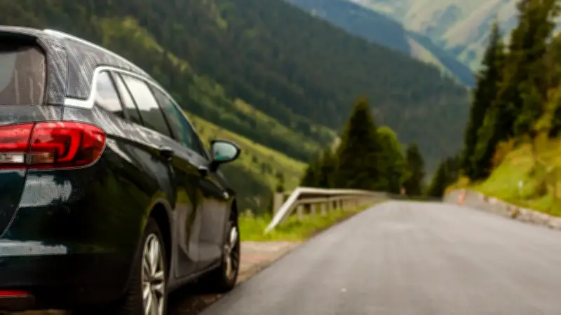 Un homme survit cinq jours au fond d'un ravin après une chute de 300 mètres