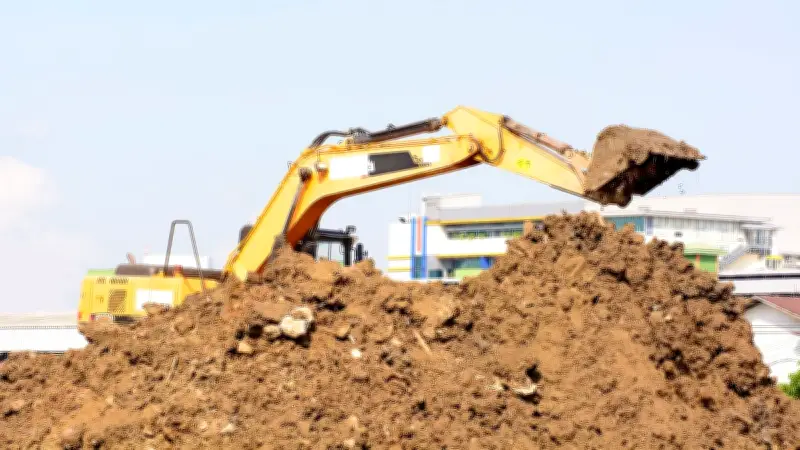 Un pavillon menacé d'effondrement par un chantier voisin dans le Val-d'Oise