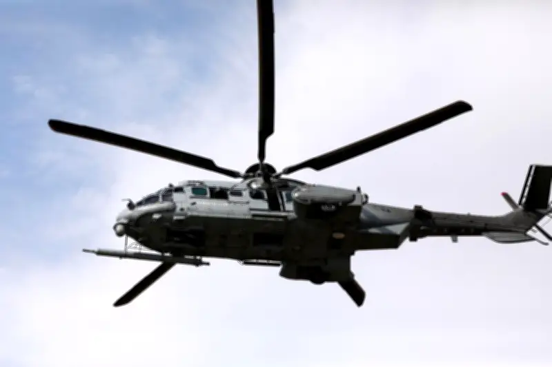 Un pêcheur blessé secouru en mer par hélicoptère au large de Lacanau