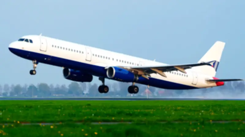 Un réacteur prend feu au décollage : l'avion Air France fait demi-tour d'urgence