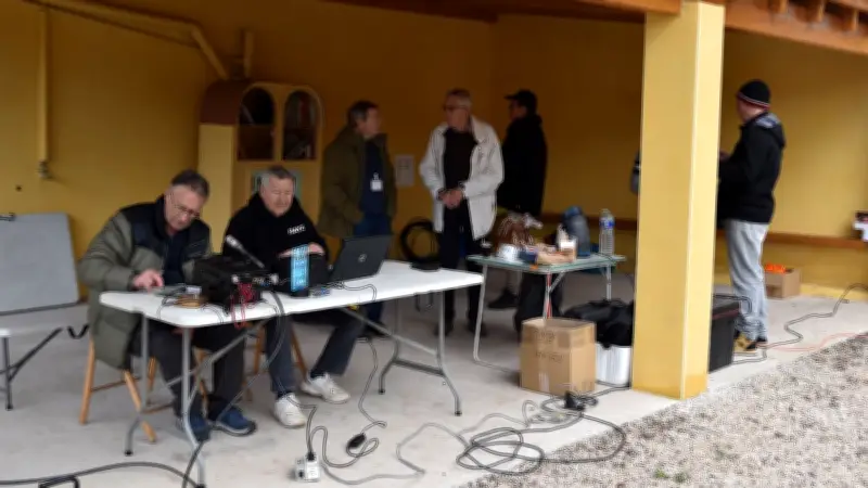 Un radio club de l'Hérault relie patrimoine et ondes en Europe