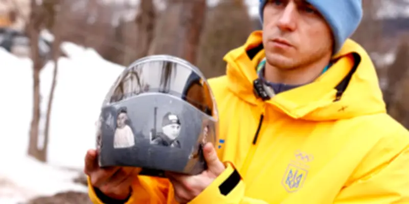 Un skeletonneur ukrainien exclu des JO pour un casque hommage à ses coéquipiers