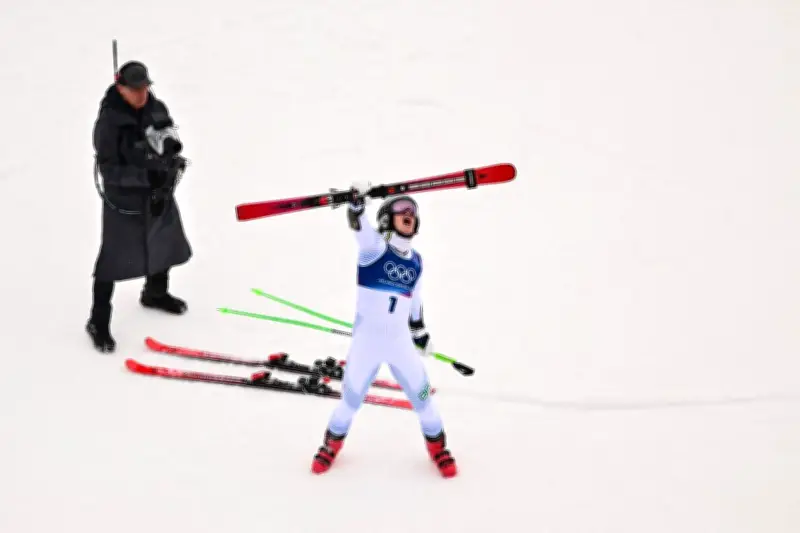 Un slalom géant historique aux JO 2026 : Pinheiro Braathen et Anguenot marquent les esprits