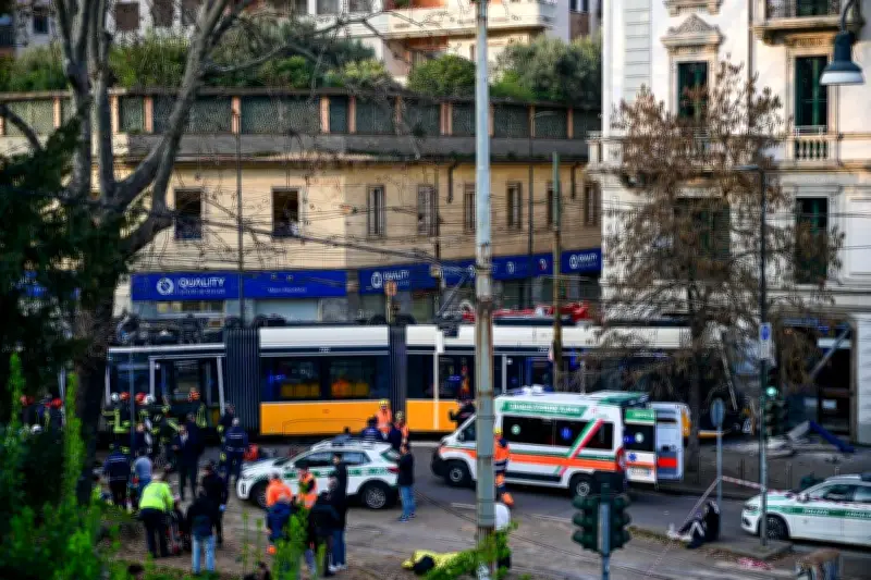Un tramway déraille à Milan, faisant au moins un mort et une vingtaine de blessés