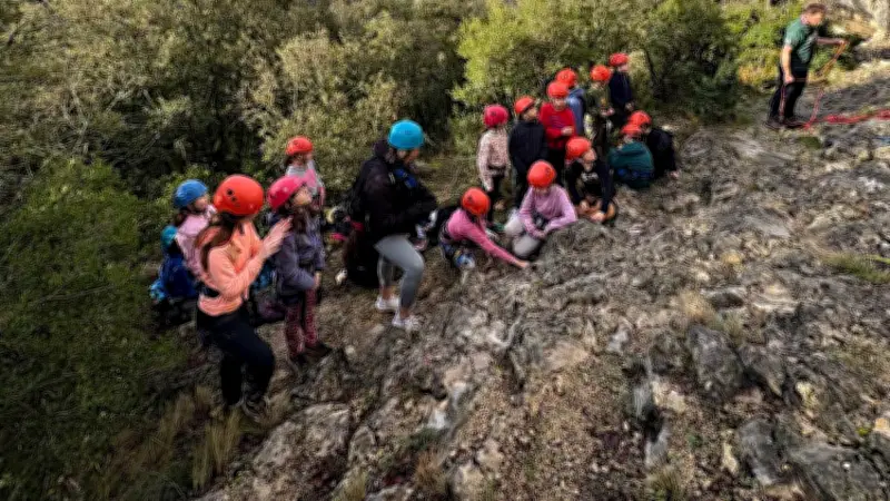 Une classe verte sportive à Méjannes-le-Clap : 59 élèves défient la pluie