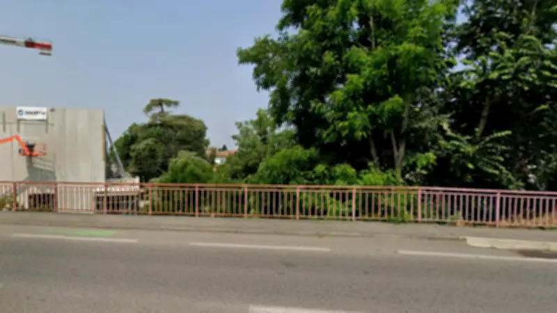 Une femme de 60 ans sauvée in extremis d'une chute mortelle à Montauban par des policiers