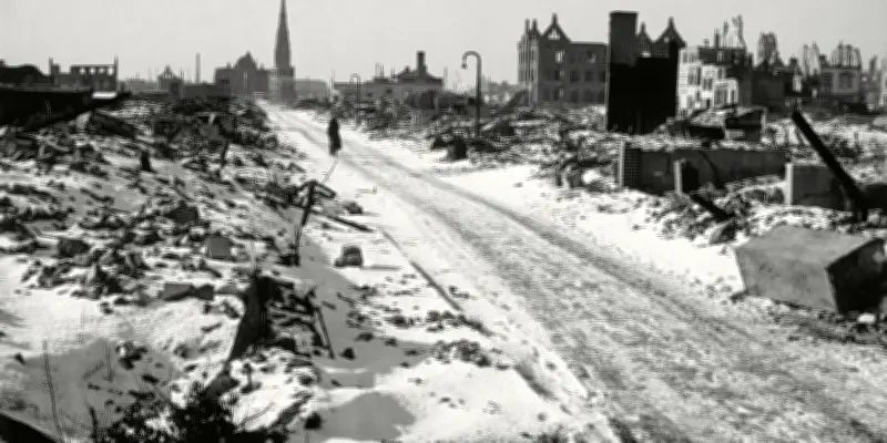 Une forêt de Jean-Yves Jouannais : Quand les oiseaux chantent le nazisme