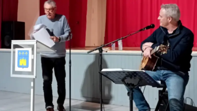 Une soirée poétique couronnée de succès à Castelnau-de-Guers grâce à l'association AC3