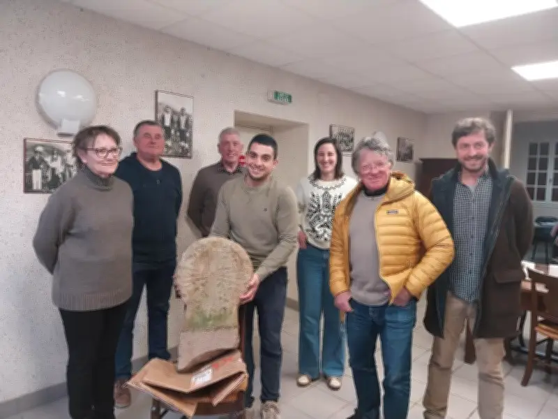Une stèle souletine du XVe siècle retrouvée à Guéthary et restituée à sa commune d'origine