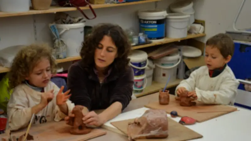 Vacances créatives en famille : ateliers et spectacle à Sévérac-d'Aveyron