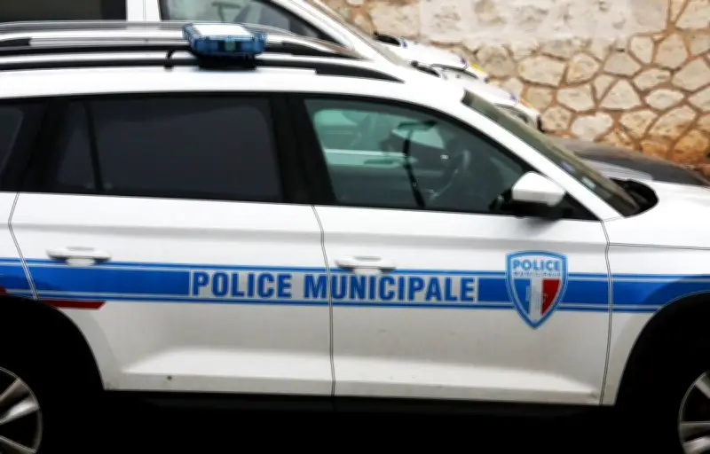 Valenciennes : un homme tué par un policier municipal après avoir blessé un agent au couteau