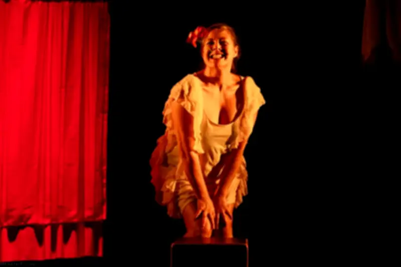 « Vapeurs » : Pauline Blais célèbre avec humour la ménopause et l'invisibilité féminine