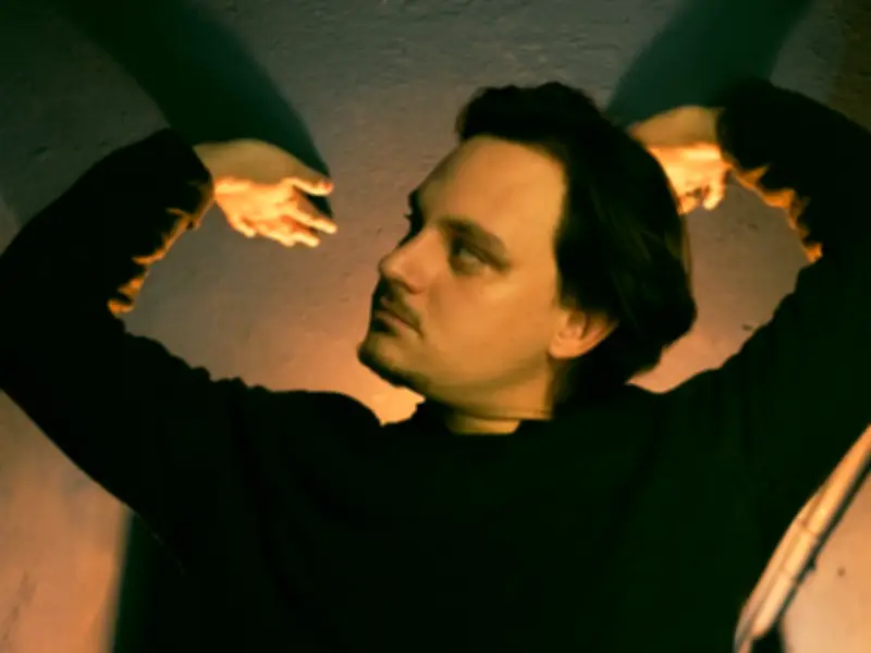 Victor Malzac : Lire pour se venger du réel, une exploration littéraire