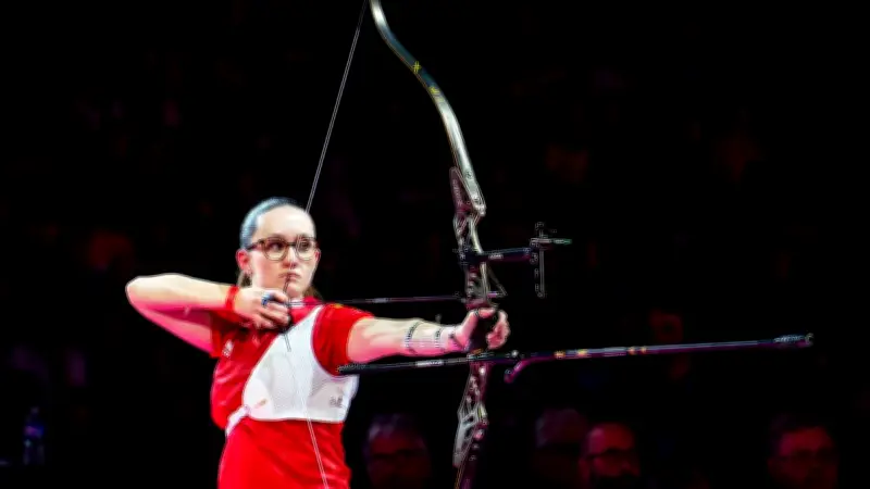 Victoria Sebastian favorite des championnats de France indoor de tir à l'arc à Paris