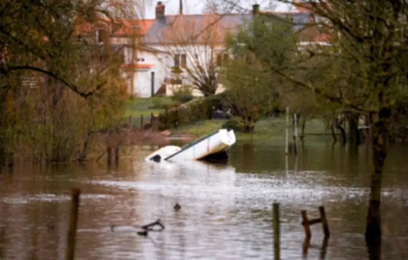 Vigilance orange inondations : 12 départements en alerte, la situation s'aggrave