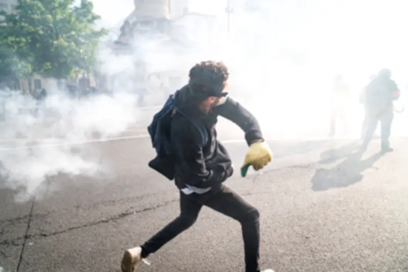 Violence politique : de l'Action française aux antifas, une permanence des affrontements