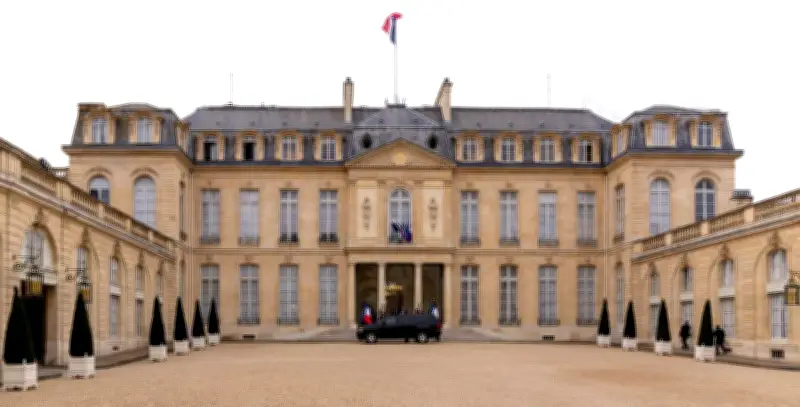 Vol de vaisselle à l'Élysée : jusqu'à huit mois de prison ferme requis