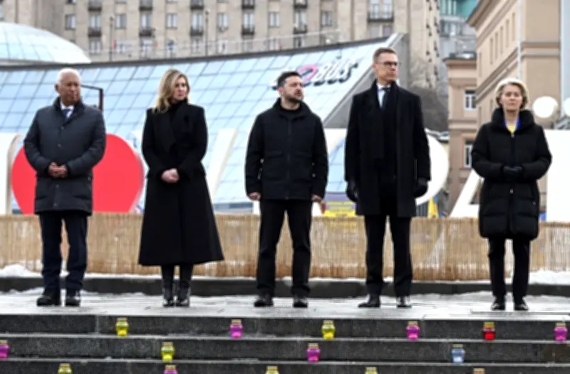 Zelensky appelle l'Europe à l'unité face à la Russie, malgré les blocages hongrois et slovaque