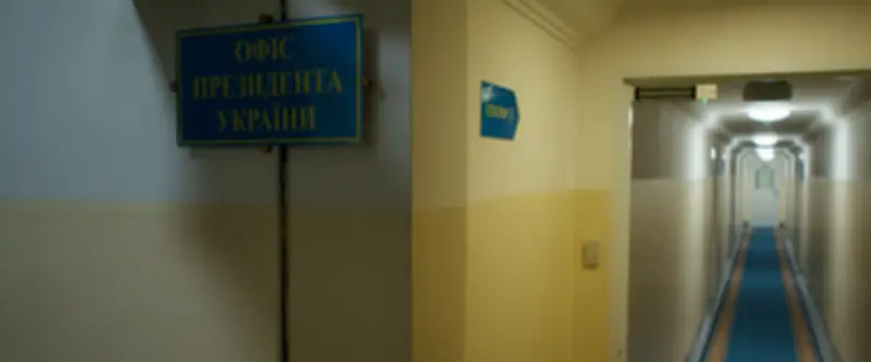 Zelensky dévoile son bunker de Kiev pour le 4e anniversaire de l'invasion russe
