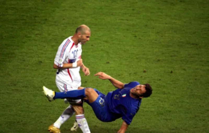 Zidane évoque le commentaire mythique de Gilardi sur son coup de boule de 2006