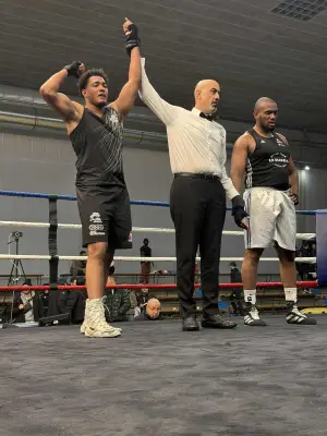 Colère du président du ROC Boxe après une défaite controversée, espoirs pour les championnats