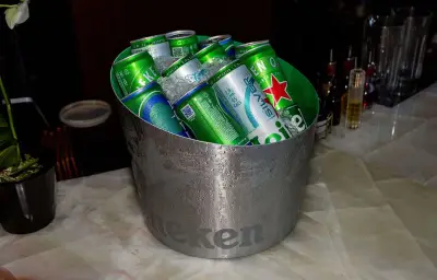 Heineken annonce la suppression de 5 000 à 6 000 emplois avant le départ de son directeur général