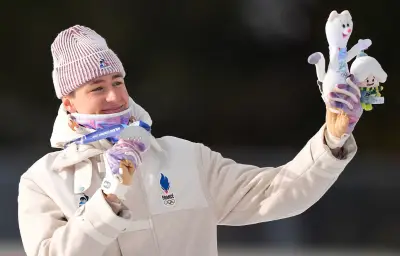 JO 2026 : Eric Perrot décroche l'argent en biathlon, les Bleus visent de nouveaux podiums