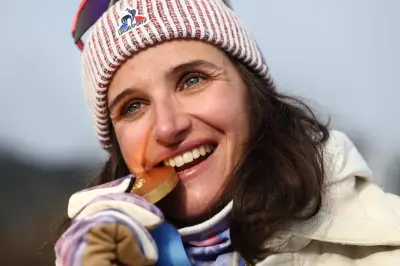 Julia Simon : de la condamnation au sacre olympique, le parcours d'une championne hors norme