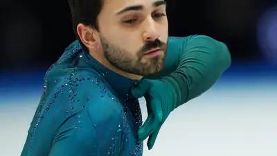 Kevin Aymoz aux JO 2026 : Porte-drapeau candidat, militant LGBT et ambitions olympiques