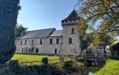 Les Éditions du Ruisseau publient un cahier sur Condat-sur-Vézère et le patrimoine hospitalier du Périgord